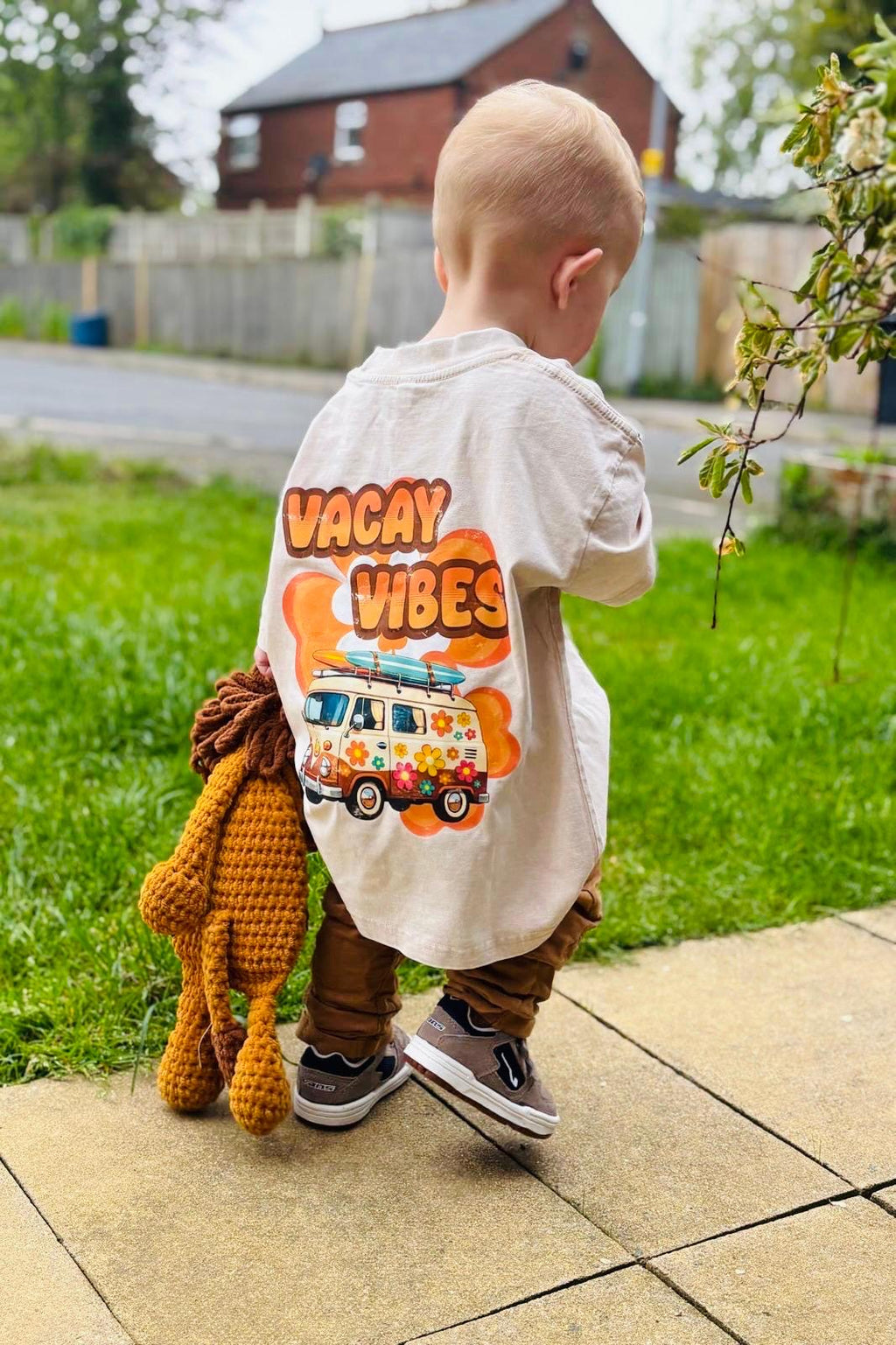 Vacay Vibes T-Shirt *LIMITED EDITION*